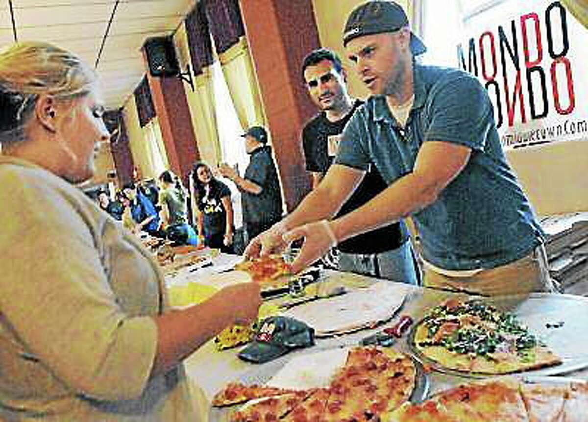 Mondo (Middletown) 10 Main St. *Lost in round 1 to Sally's Apizza*