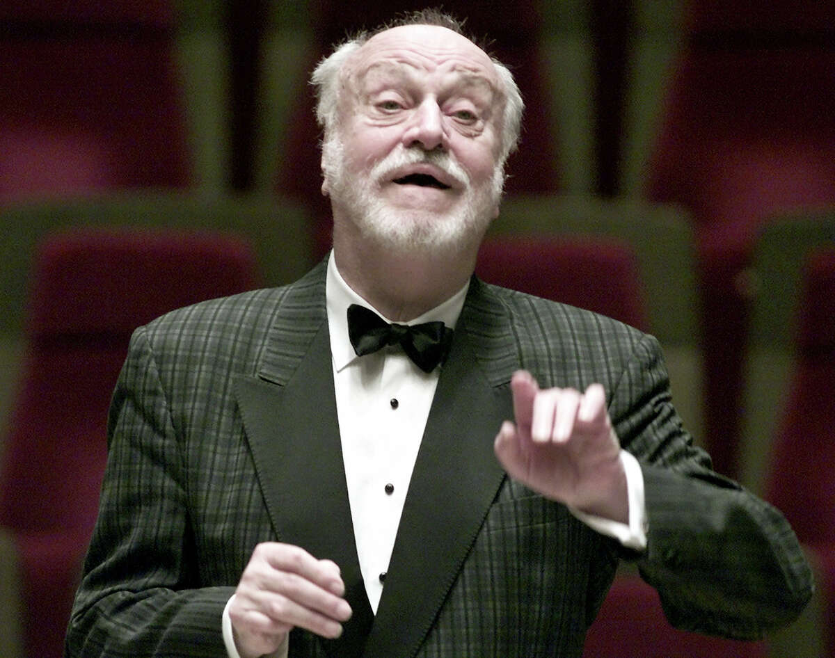 In this Oct. 10, 2001, file photo German conductor Kurt Masur conducts the London Philharmonic orchestra during a rehearsal in the concert hall Gewandhaus in Leipzig, eastern Germany. New York Philharmonic says music director emeritus Kurt Masur, from Germany, has died at 88.