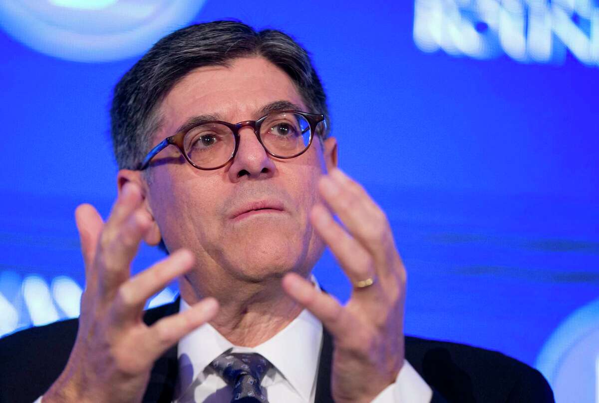In this Oct. 2, 2015, file photo, Treasury Secretary Jacob Lew speaks during a Financial Services Roundtable’s fall executive conference in Washington. Finance ministers from the 15 nations on the U.N. Security Council are meeting Thursday, Dec. 17, to adopt a resolution aimed at disrupting the outside revenue that the Islamic State extremist group gets from selling oil and antiquities, from ransom payments and other criminal activities. Lew, who is chairing Thursday’s meeting, said when the meeting was announced earlier this month that disrupting the Islamic State group’s financing and cutting it off from the international financial system “are critical to effectively combating this violent terrorist group.”