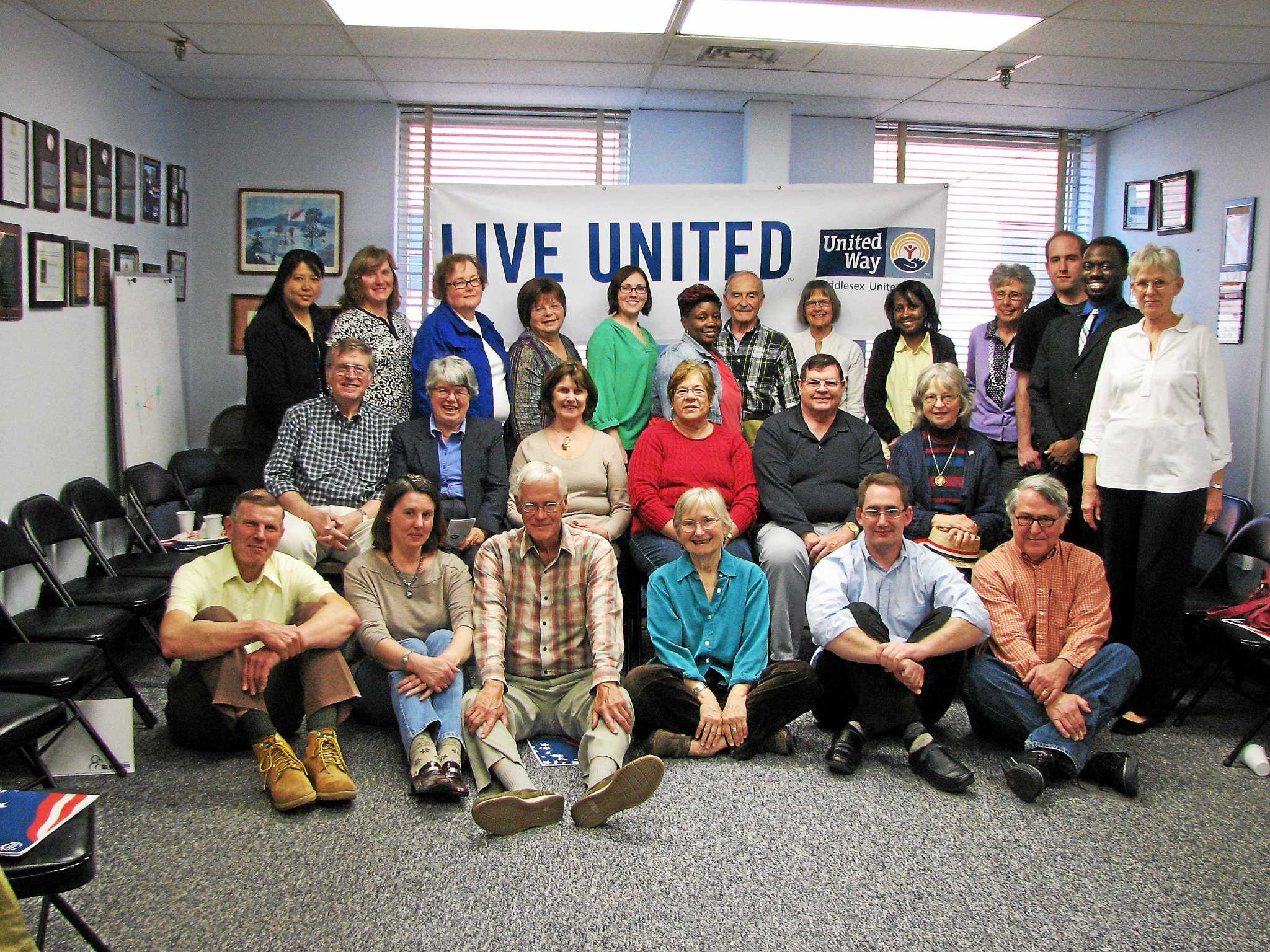 Middlesex United Way Volunteers help prepare taxes, bring 760,000