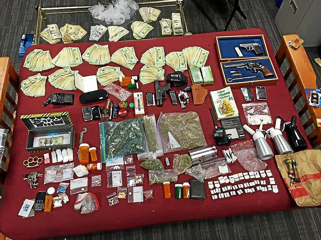 Police seize large amount of drugs, cash in bust; Cromwell men charged