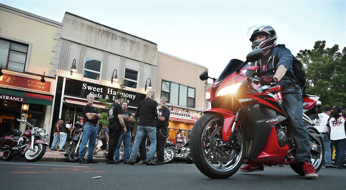 Five thousand motorcycles converged on Main Street in Middletown in what may have been the largest showing of bikes in the history of Middletown’s Motorcycle Mania last year. The 9th annual event, sponsored by the Middlesex County Chamber of Commerce, featured musician Elliot Lewis, who has appeared on “Live from Daryl’s House on the Music Channel,” with Daryl Hall of Hall & Oates.