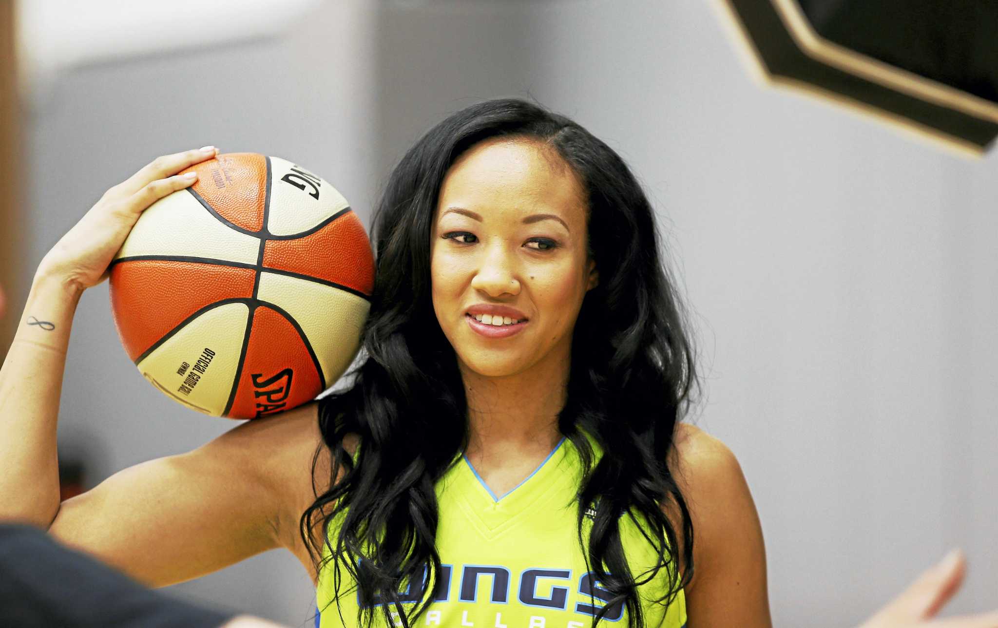 Former UConn guard Saniya Chong reflects on first WNBA season - New Haven Register2048 x 1289