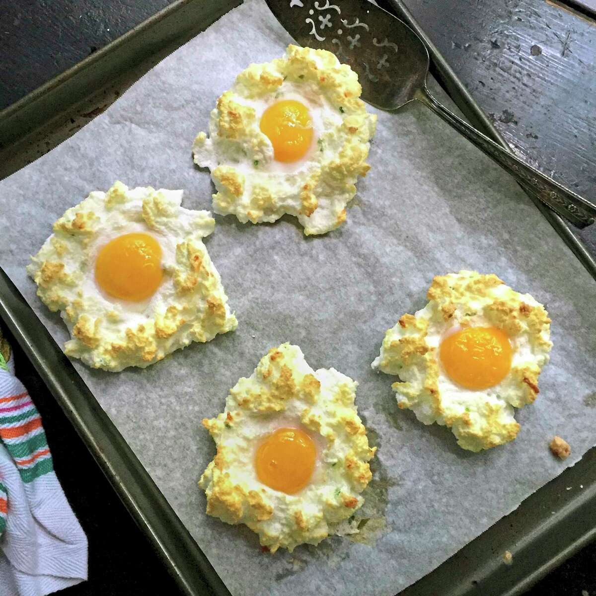 How to make 'cloud eggs' at home