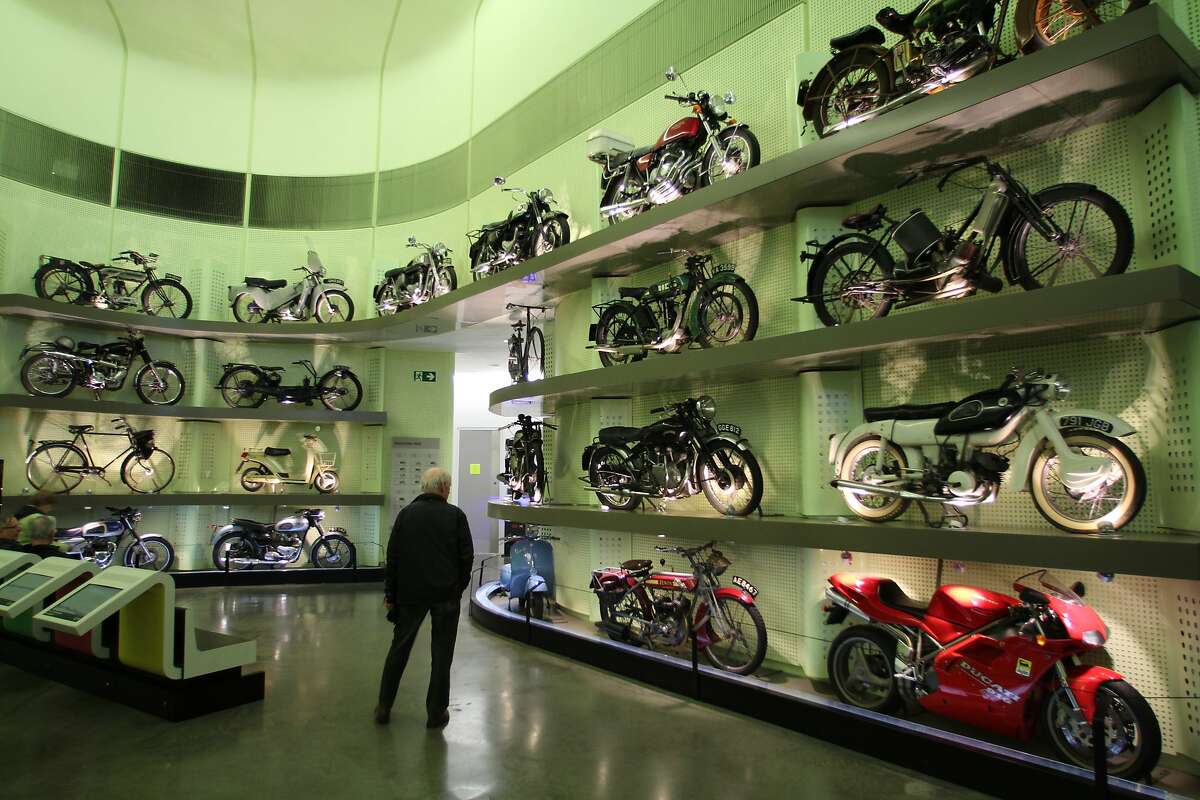 One Day, One Place Exploring visual culture of Glasgow