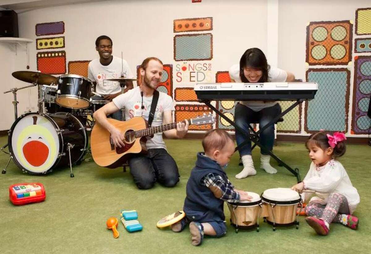 Songs For Seeds, a New York City franchise offering Mommy and Me music classes, is opening a location in Darien in September.