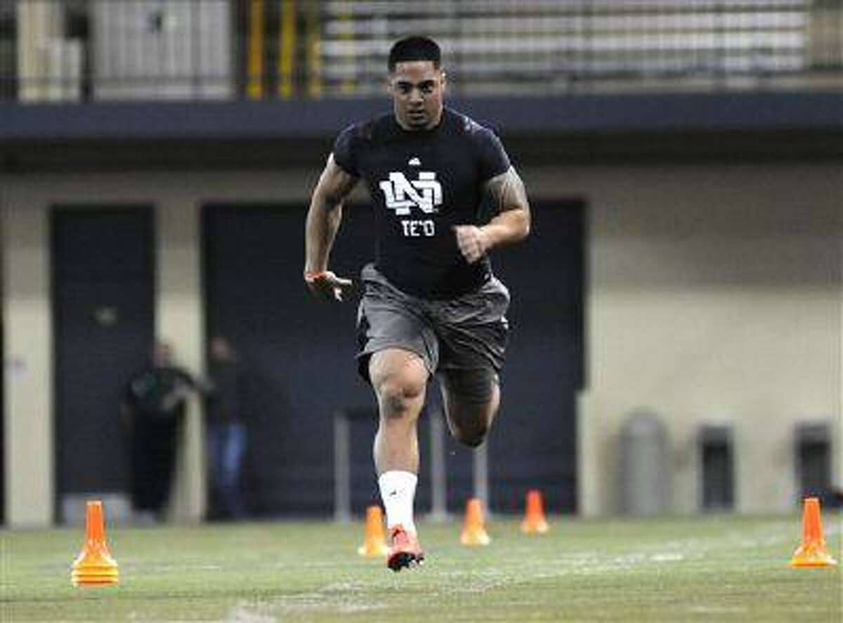 College football: Notre Dame holds its NFL pro day in South Bend