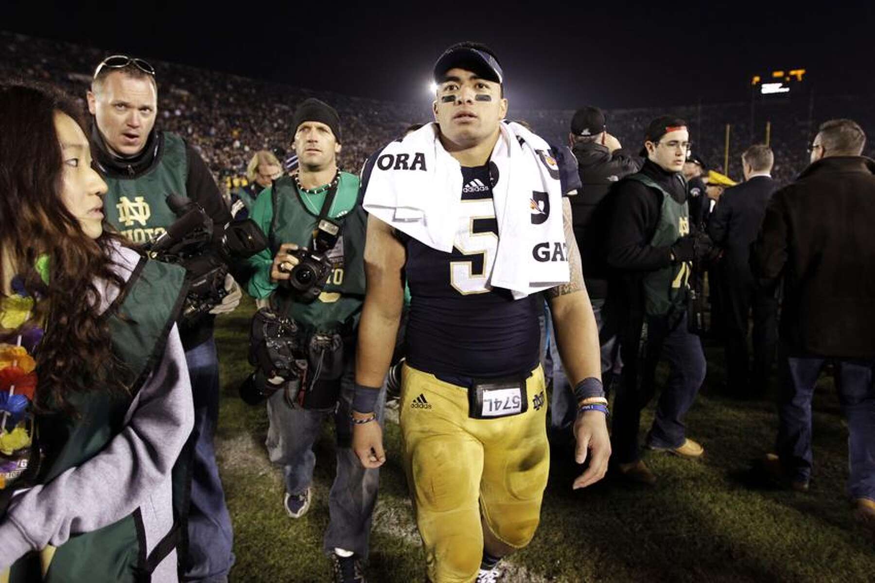 Manti Te'o provides answers, but more questions may be asked
