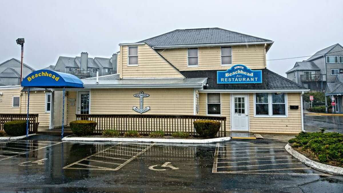 East Haven's Beachhead Restaurant won't let storms keep them down
