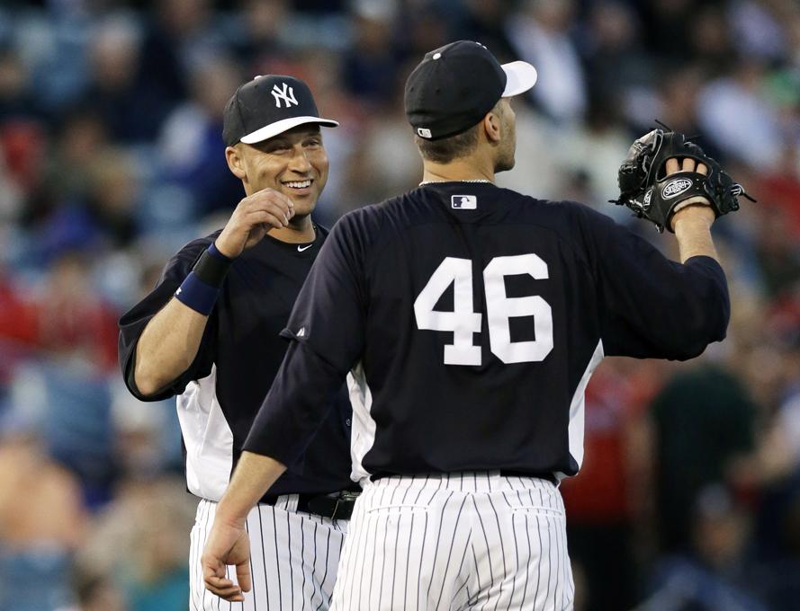 New York Yankees Derek Jeter gets hit, scores run in first rehab outing 