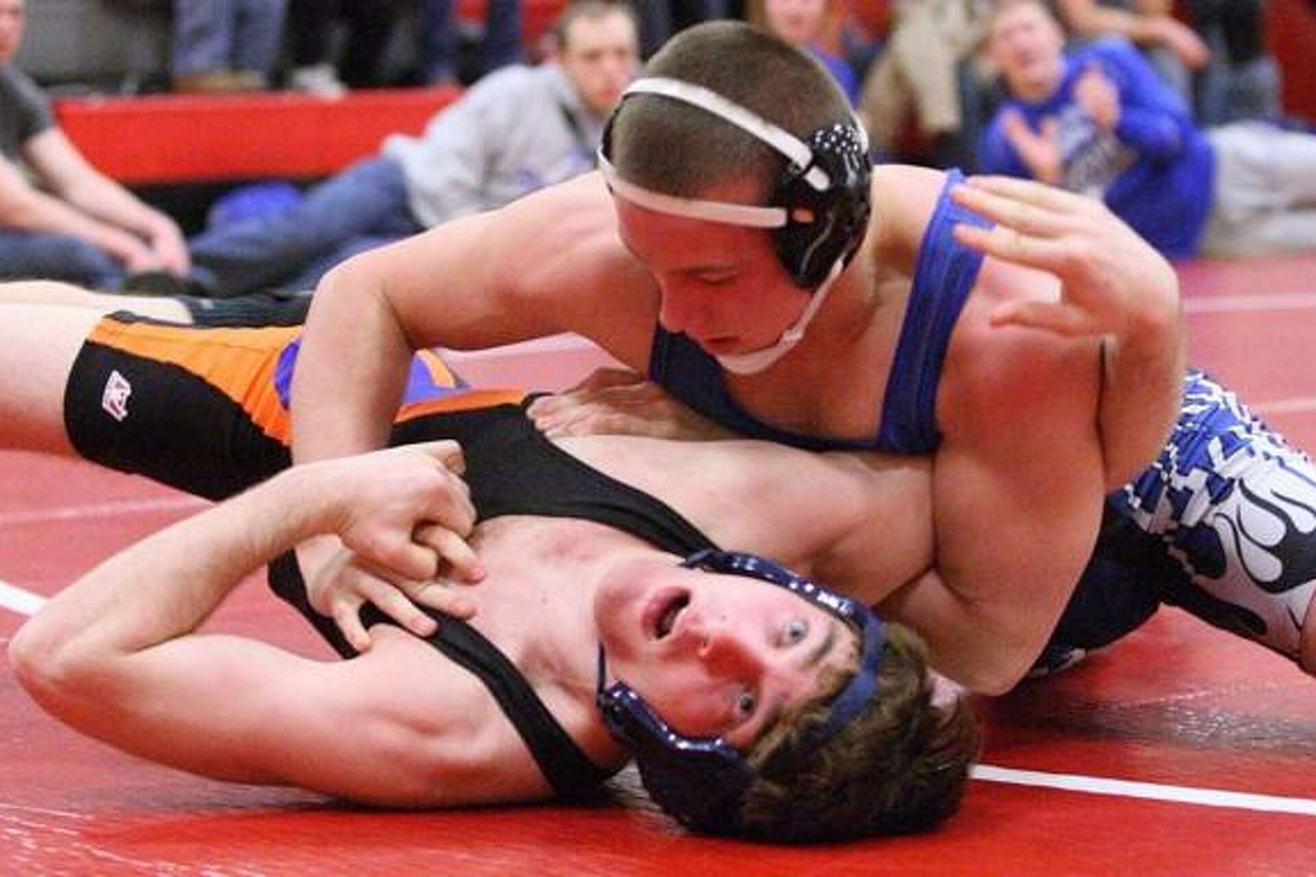 Camden wins CNY wrestling tourney