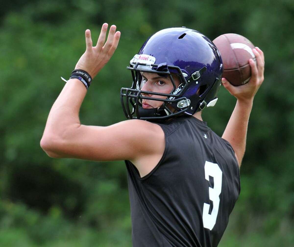 Elm Creek football retooling after 9-win season