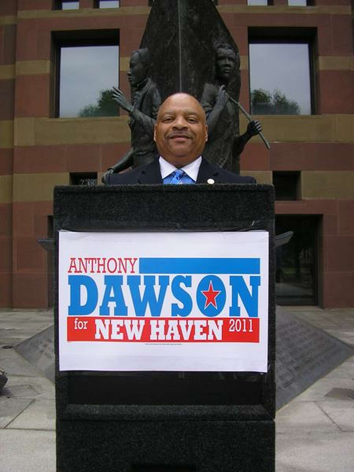 Former New Haven Alderman Anthony Dawson kicks off his mayoral campaign on the steps of City Hall Saturday.