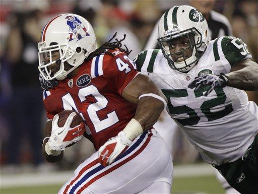 New England Patriots running back BenJarvus Green-Ellis (42) gets