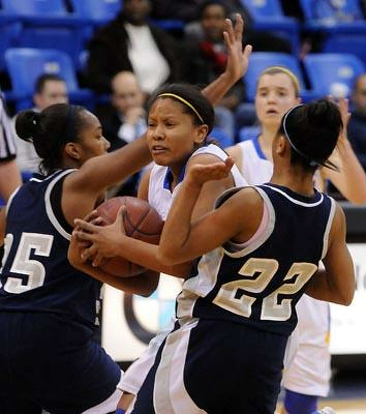 GIRLS' BASKETBALL: Hillhouse tops Mercy for SCC championship (video)