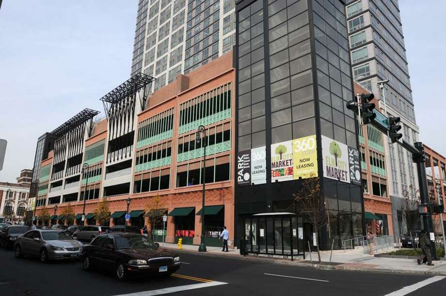 Elm City Market opens its doors to the public in downtown New Haven