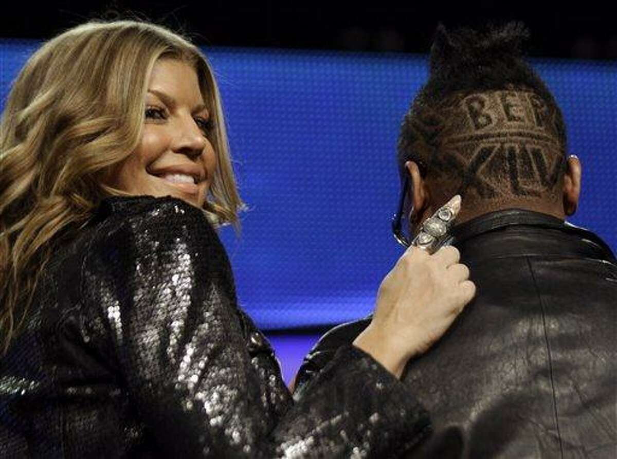 Super Bowl XLV Halftime Show: Black Eyed Peas, Slash And Usher