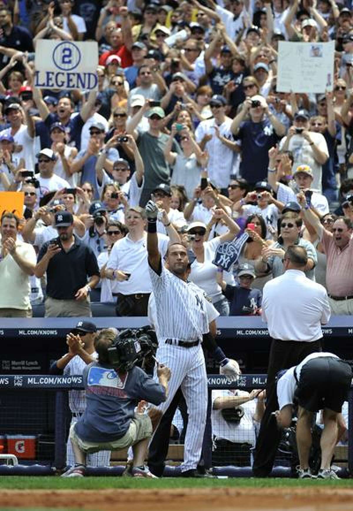 This date in sports: Yankees' Jeter gets 3,000th hit - Los Angeles Times