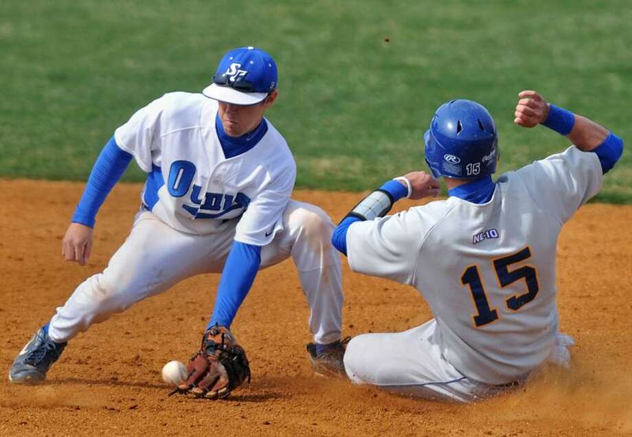 COLLEGE BASEBALL New Haven Knocks Off Rival SCSU In 10 Innnings New