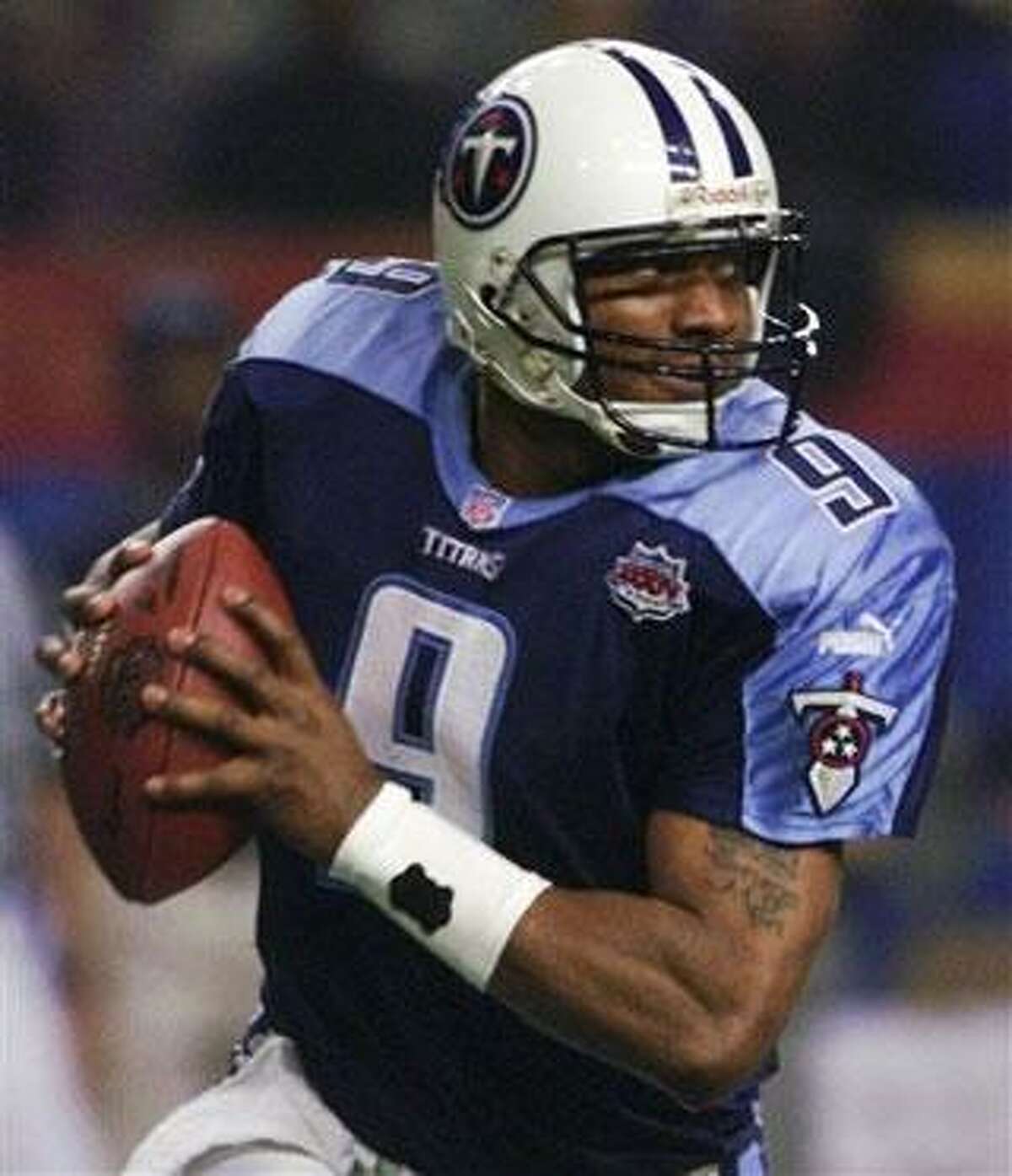 The Tragic Death of Former Tennessee Titans Quarterback Steve McNair P