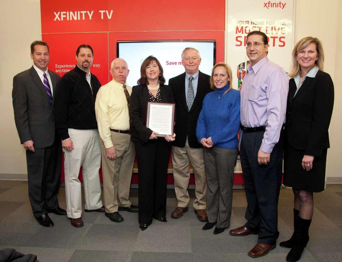 Comcast unveils new customer service center in Cromwell