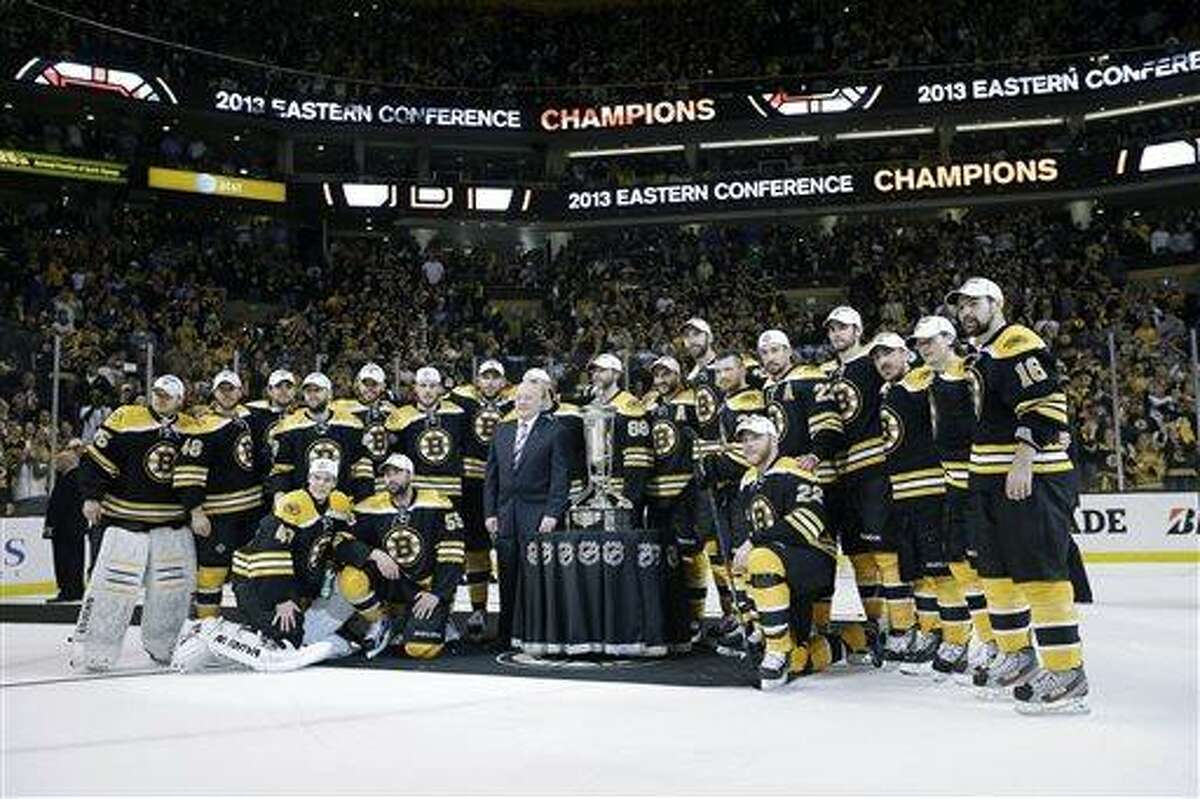 2011 Stanley Cup Mini Trophy - Boston Bruins 