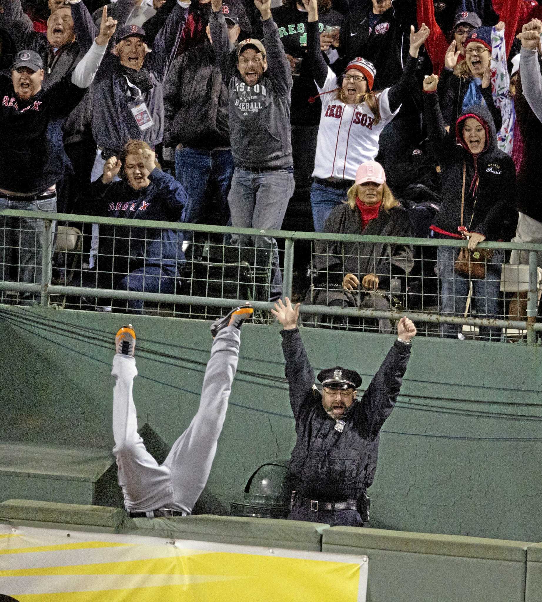 Large Boston offers Red Sox Bullpen Jacket