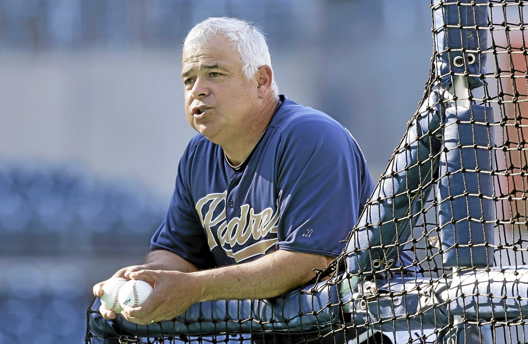 Renteria's coaching staff nearly complete for Cubs