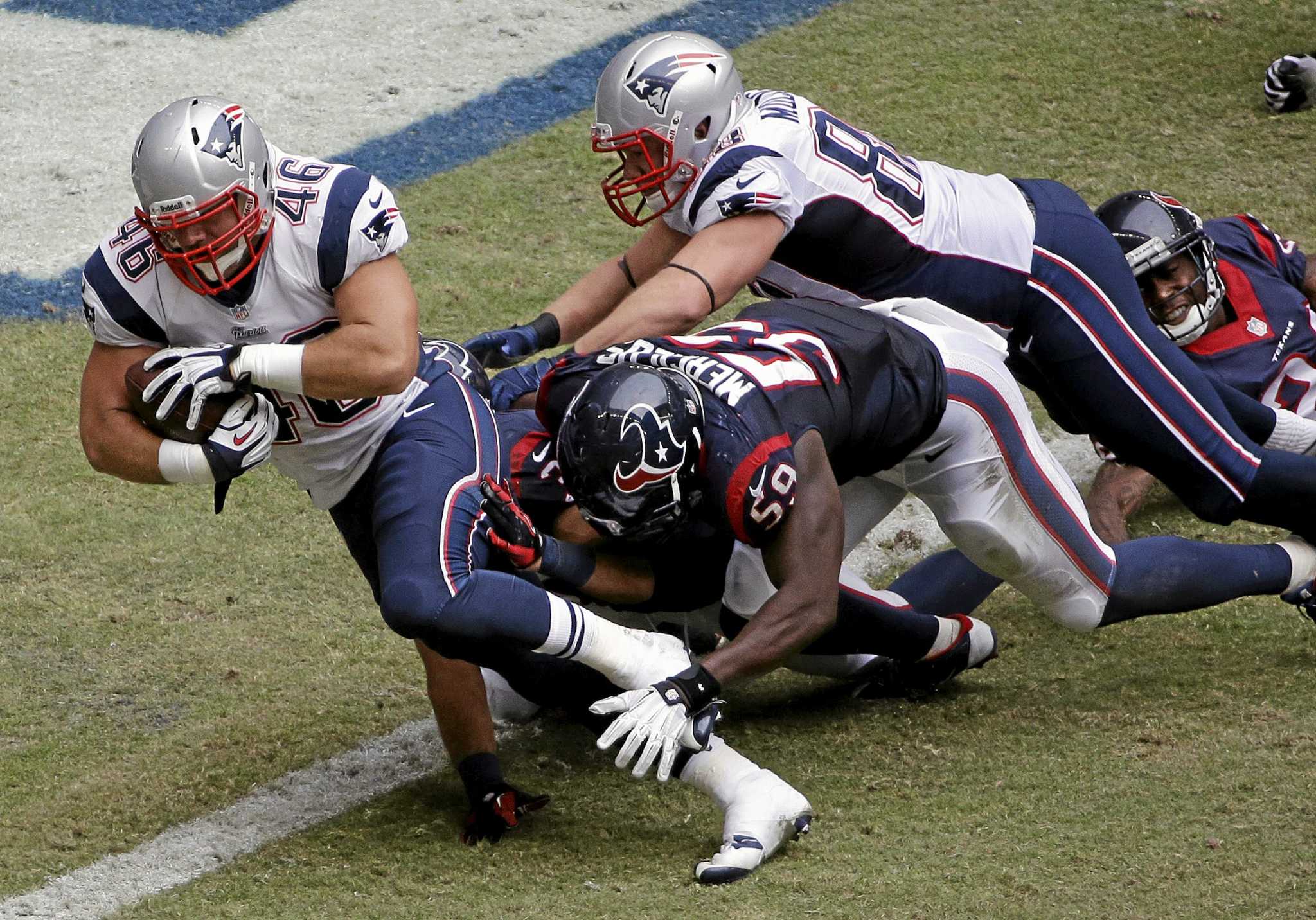 New England Patriots: James Develin an 'unsung' leader of toughness