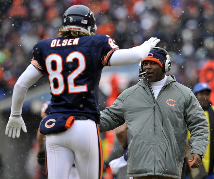 Lovie Smith back at Soldier Field with Texans facing Bears