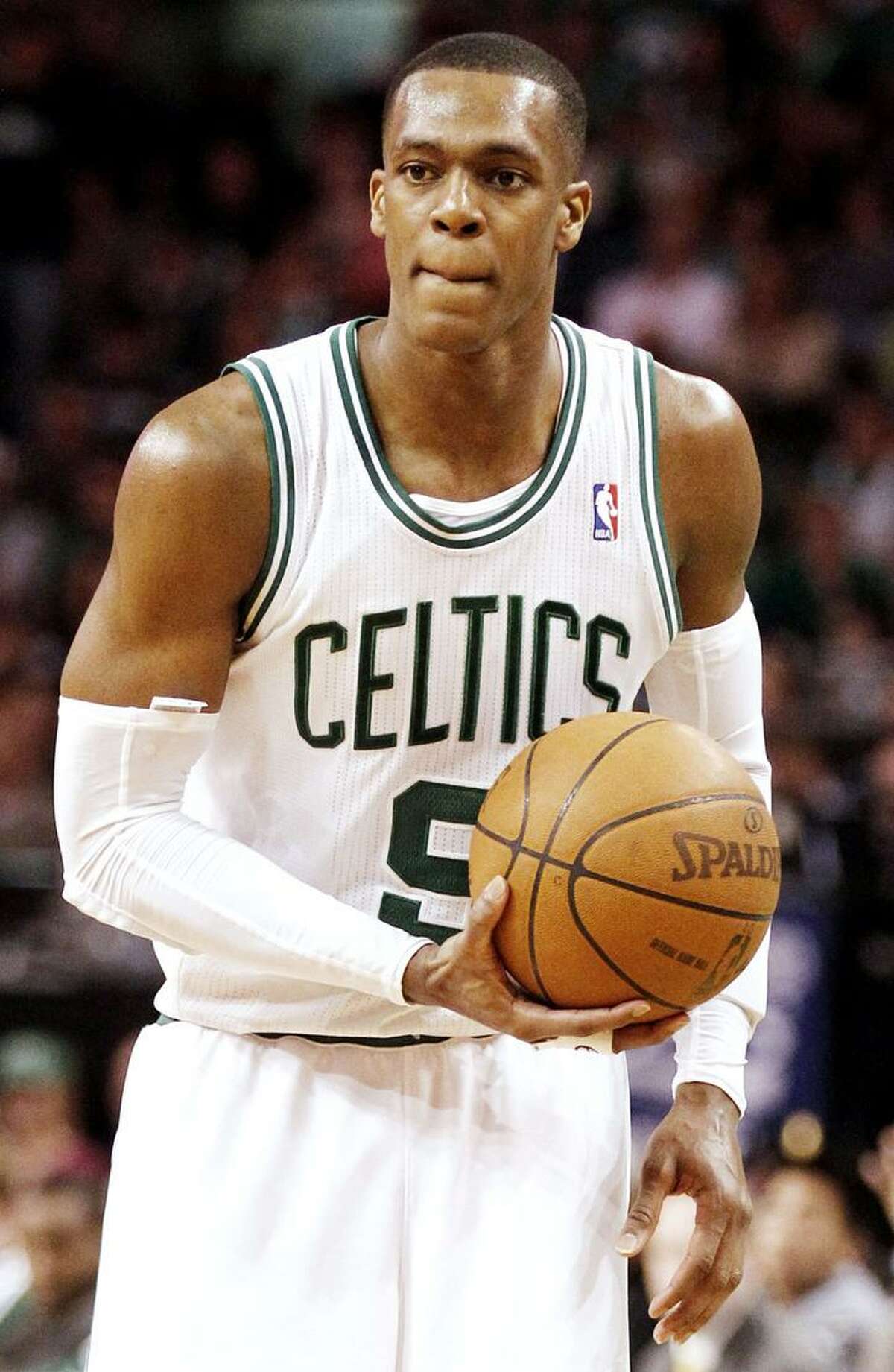 Rajon Rondo's Injury Adds Uncertainty to Celtics' Backcourt - The