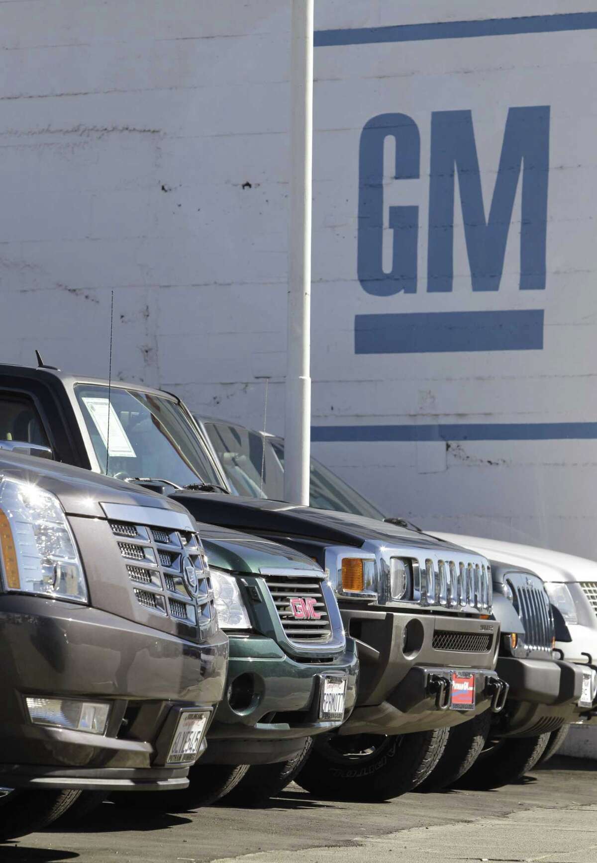 Auto sales up for first time since the recession