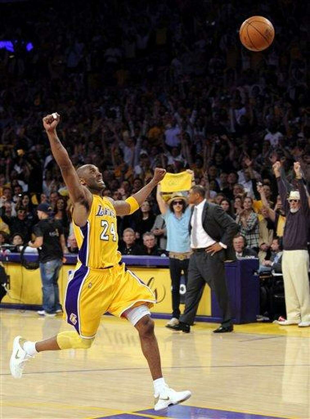 Lakers Clinch 2nd Straight NBA Title With Late Rally