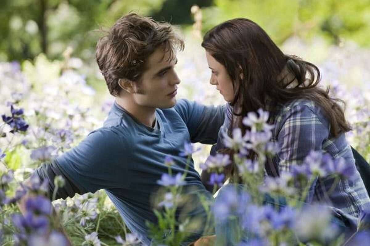 Stewart picks fourth 'Twilight' movie ending