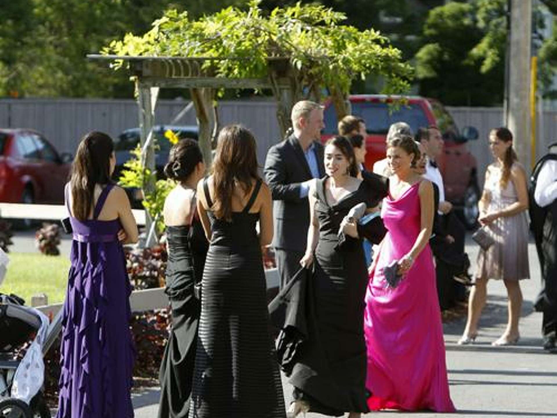 Yale Rabbi officiates at Chelsea Clinton's wedding, image size:1920x1440