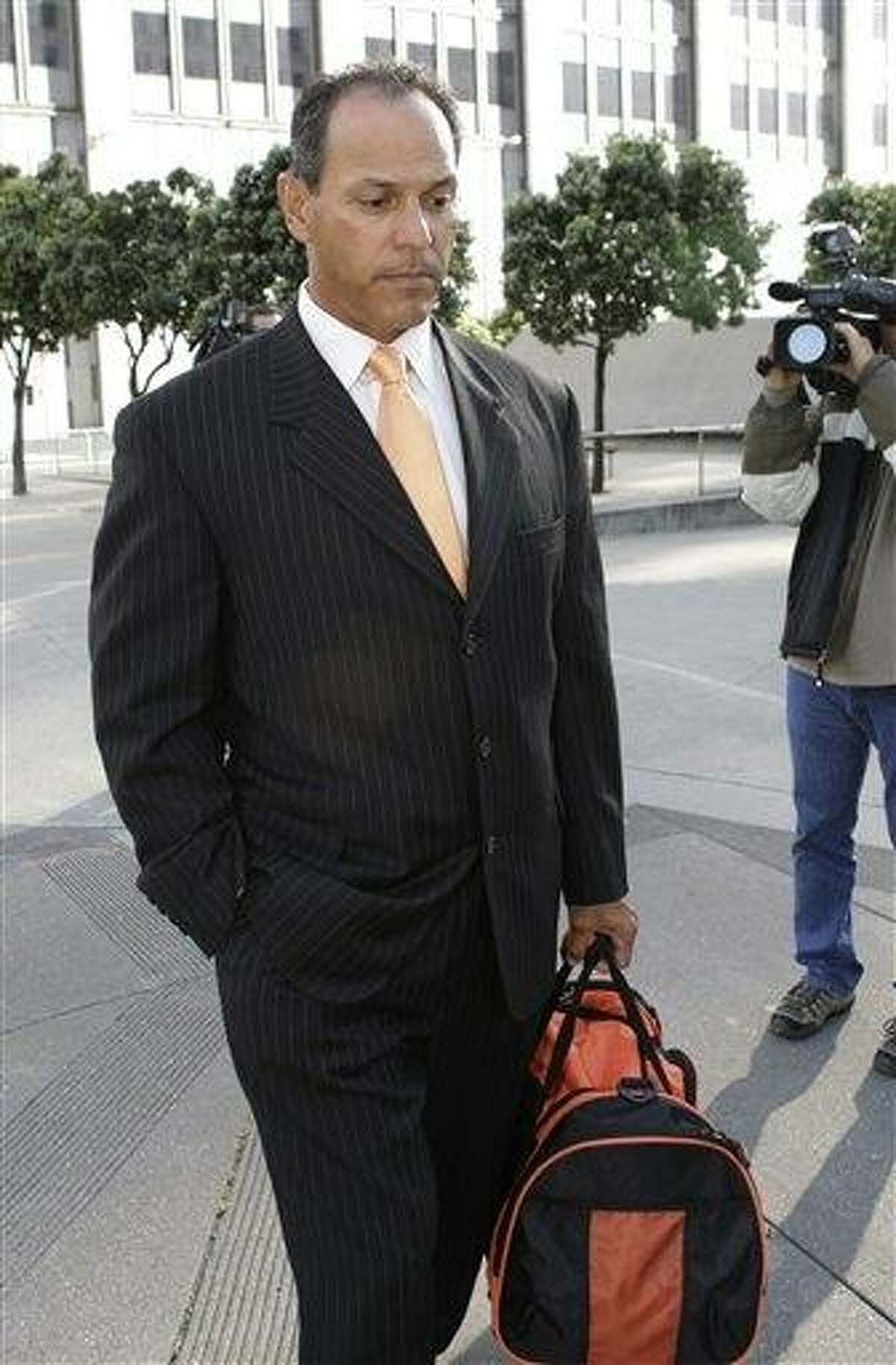 Jason and Jeremy Giambi expected to be called in Barry Bonds trial
