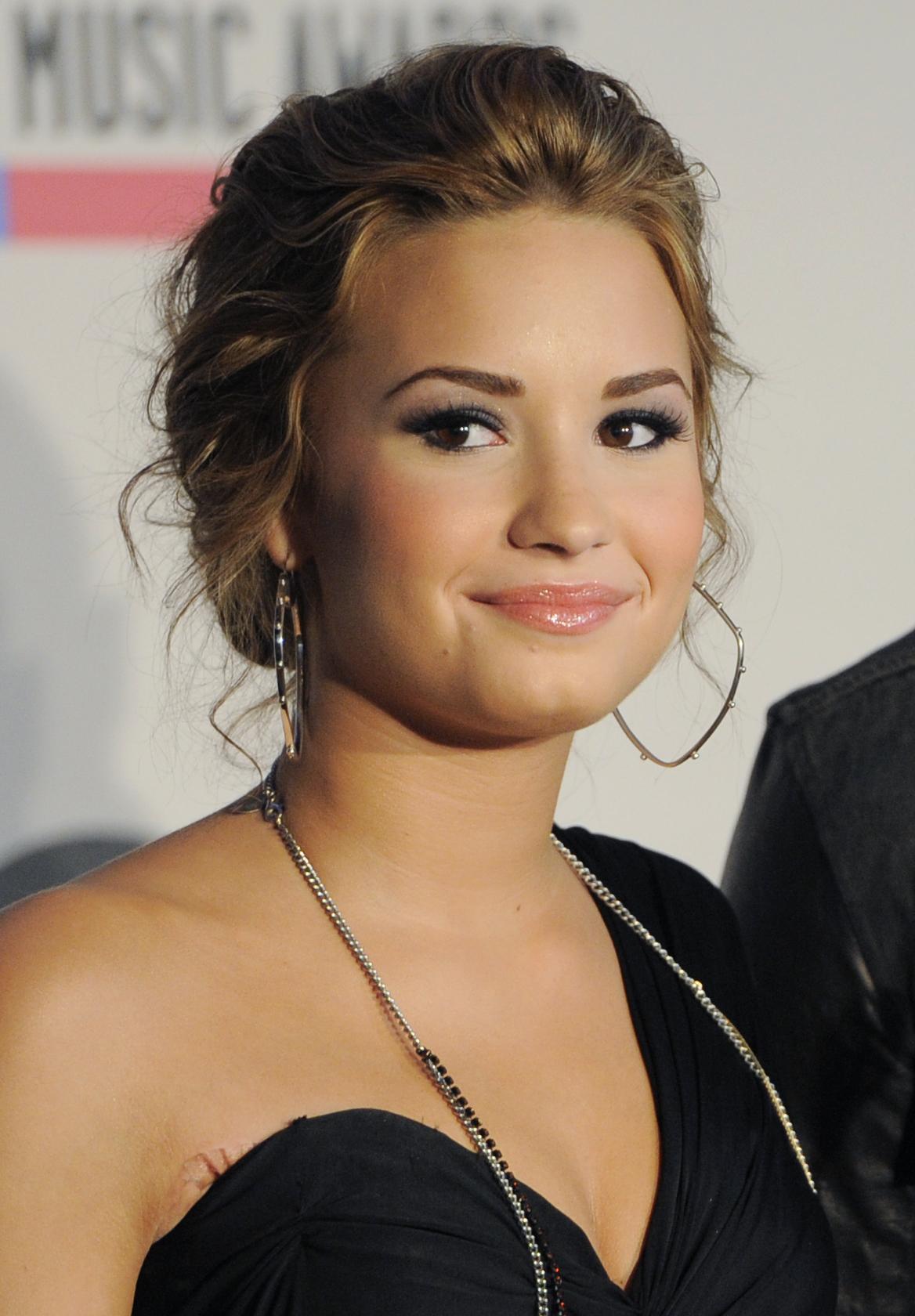 Disney teen star Demi Lovato in treatment center