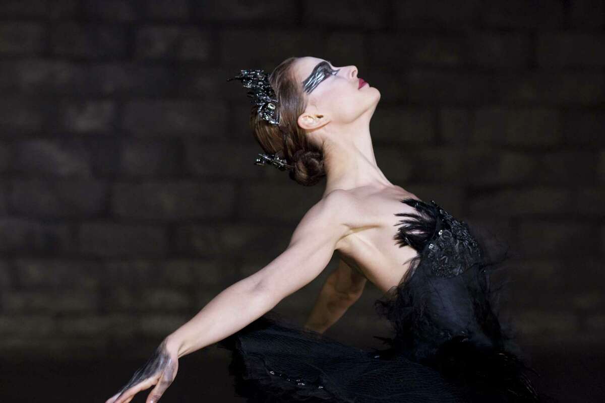 Natalie Portman to wed 'Black Swan' choreographer