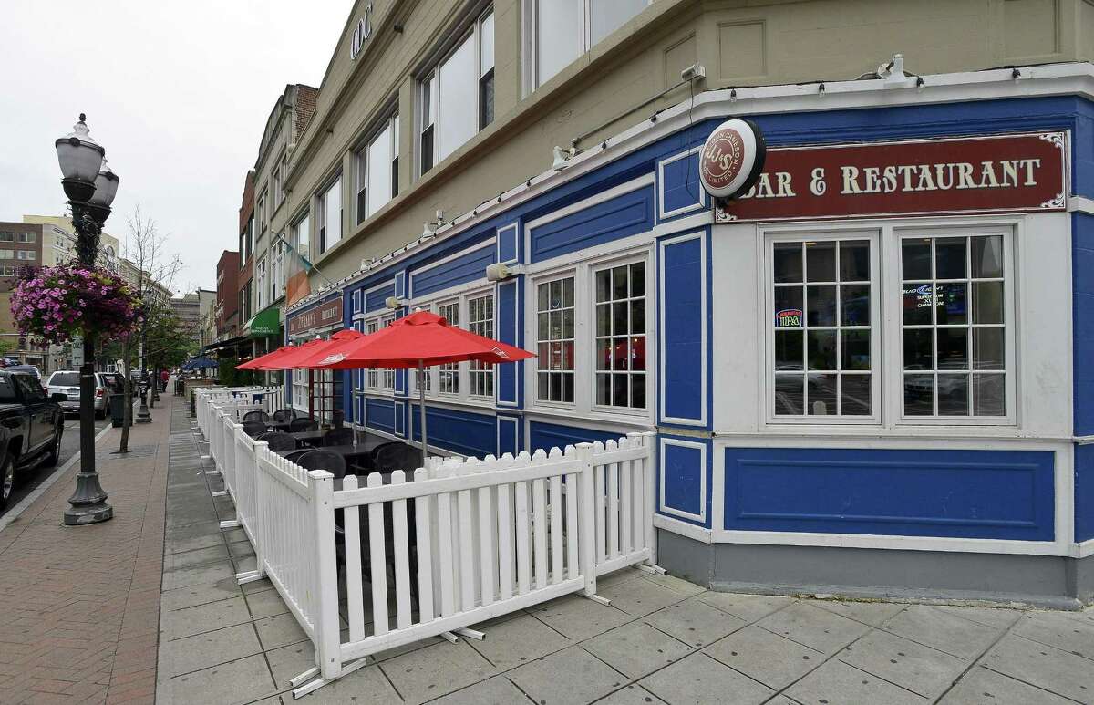 Downtown Stamford adapts to many changes on dining menu