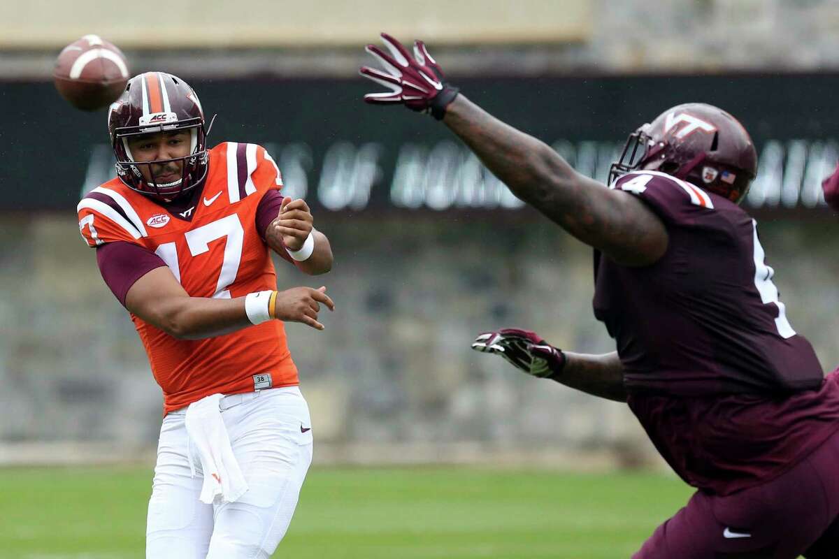 NFL QB Hendon Hooker Announces Youth Football Camp in Knoxville