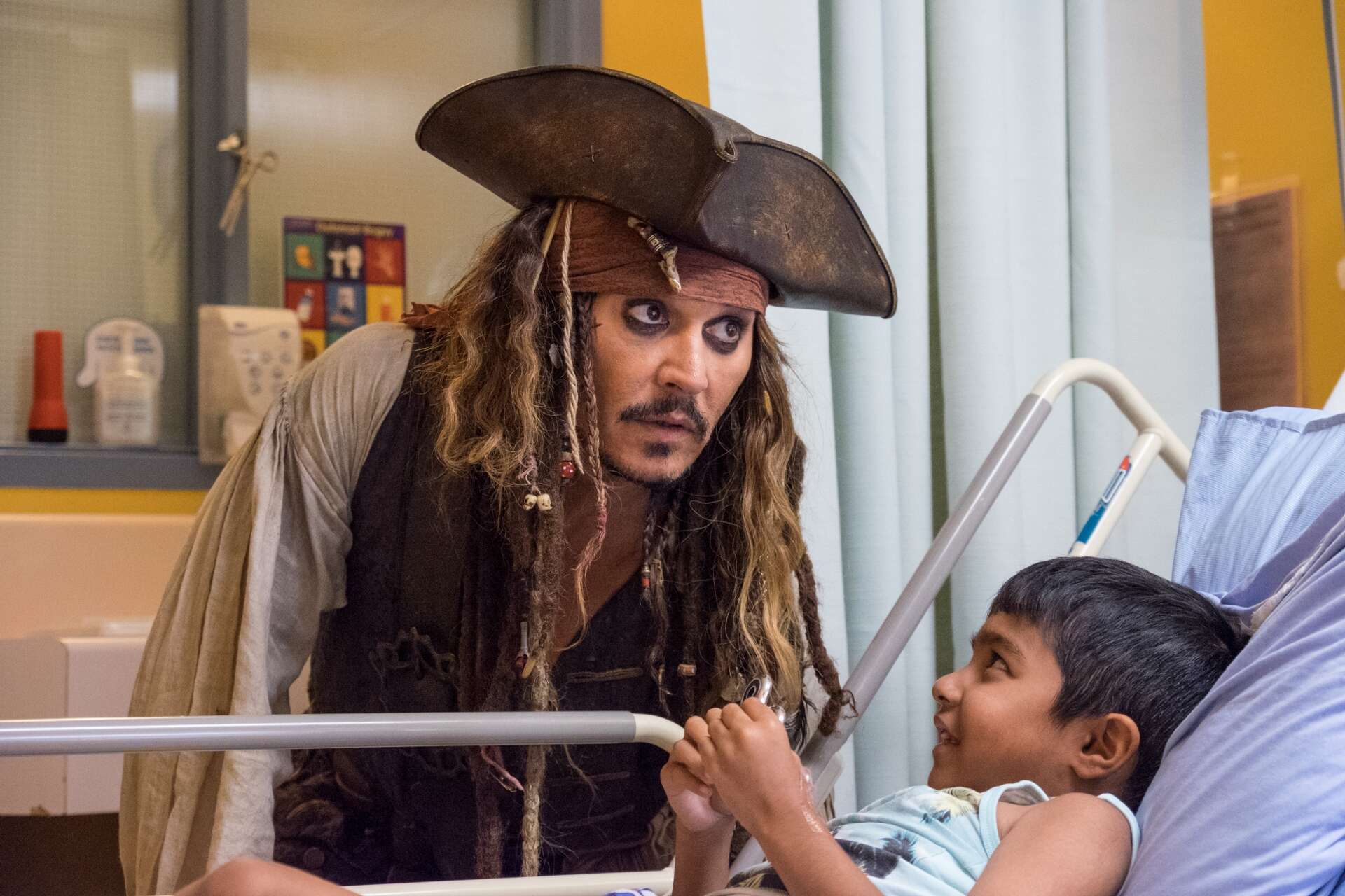 Video: Johnny Depp surprises patients at children's hospital