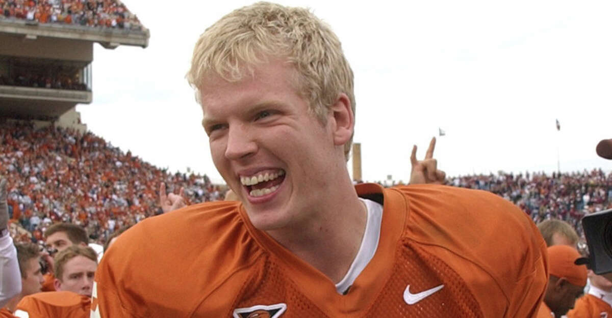 UT quarterback Chris Simms was all smiles following the Longhorns 50-20 thrashing of Texas A&M in Austin Friday afternoon. 11/29/02 Karl Stolleis/Houston Chronicle