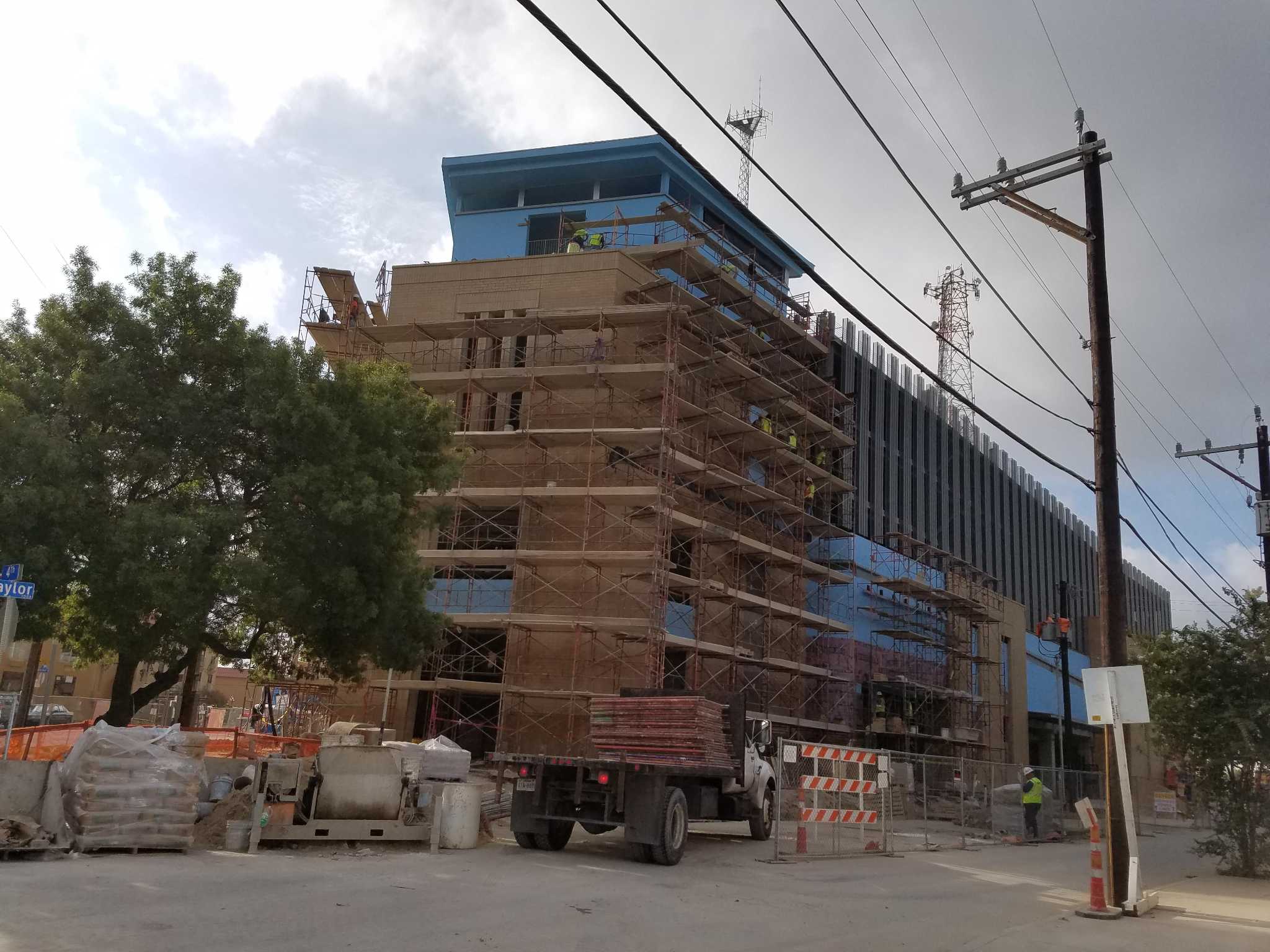 Tobin Center Parking Garage - 7yavit5