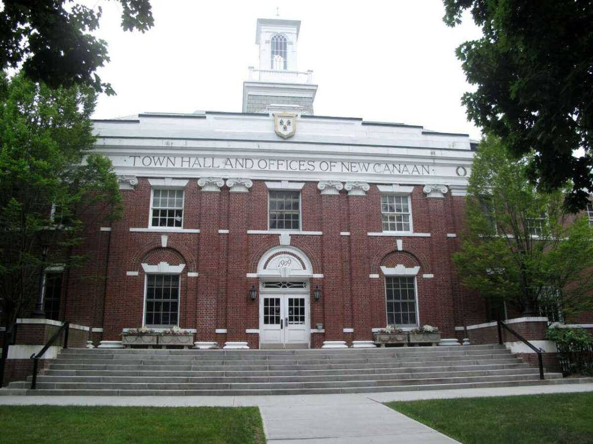 New Canaan considers revamping iconic town hall