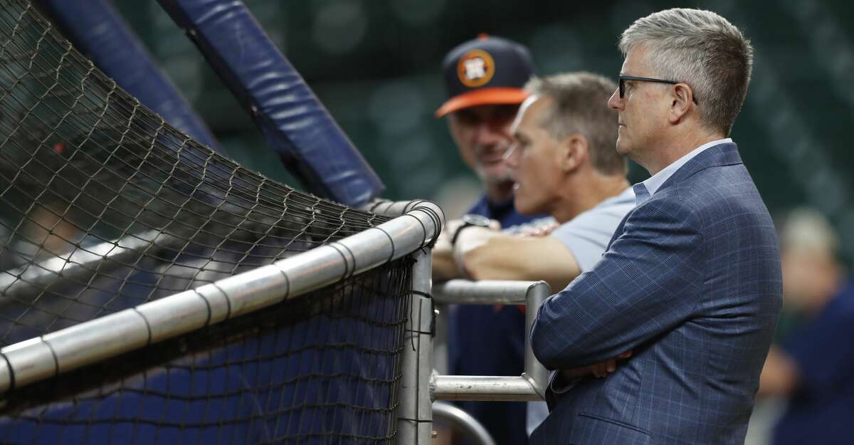 Houston Astros GM Jeff Luhnow behind the batting cage during batting practice before the start of an MLB game at Minute Maid Park, Wednesday, Aug. 16, 2017, in Houston. ( Karen Warren / Houston Chronicle )