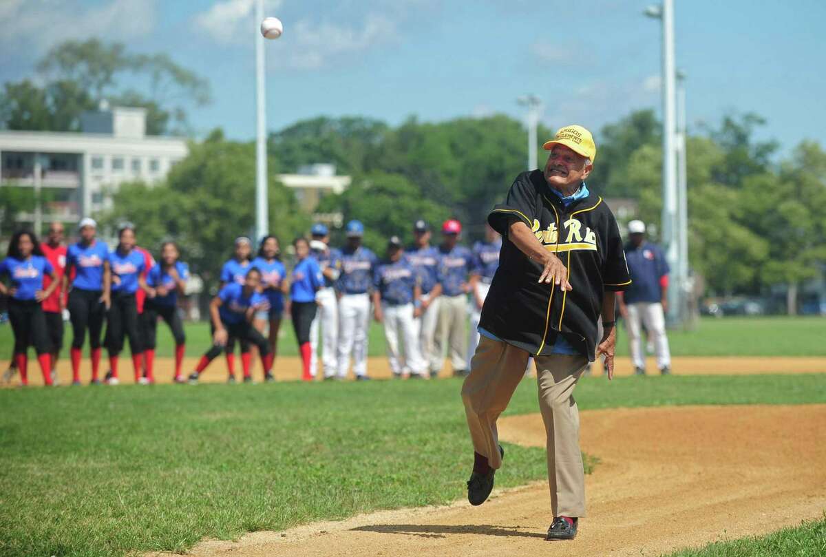 Roberto Clemente Old Timers Softball League - (Bridgeport, CT