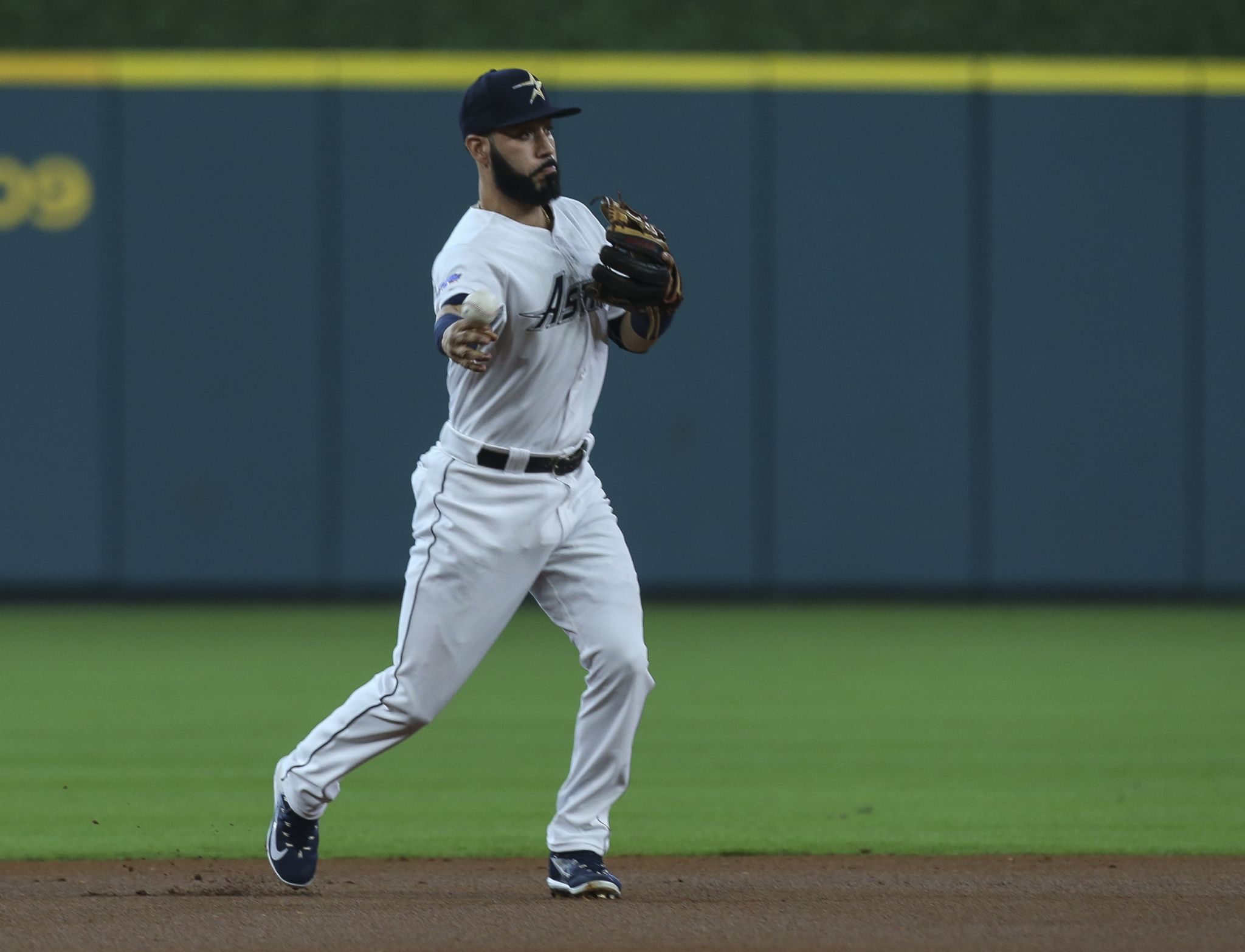 Astros' Carlos Correa progresses to regular batting practice