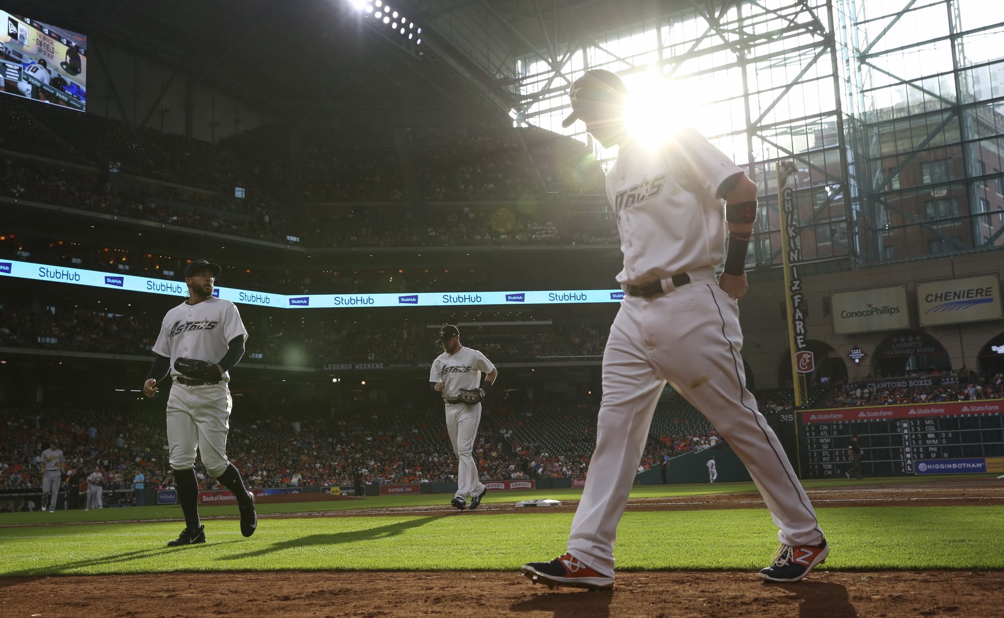 Houston Astros on X: Craig Biggio and Carlos Correa chat during #Astros  batting practice tonight.  / X