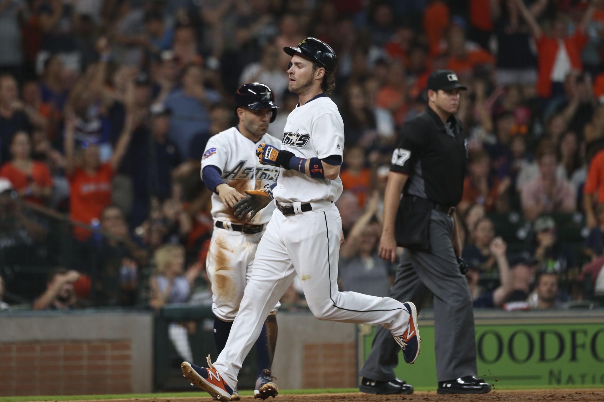 Astros' Carlos Correa progresses to regular batting practice