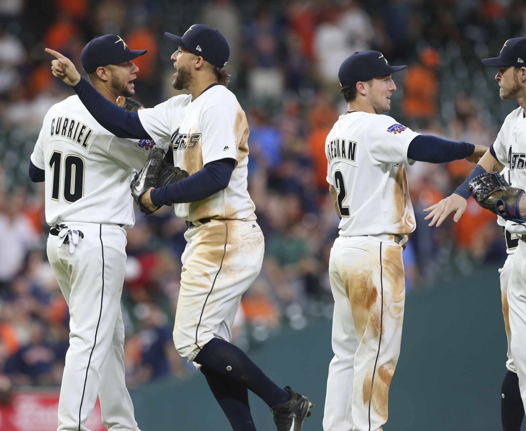 Astros' Carlos Correa progresses to regular batting practice